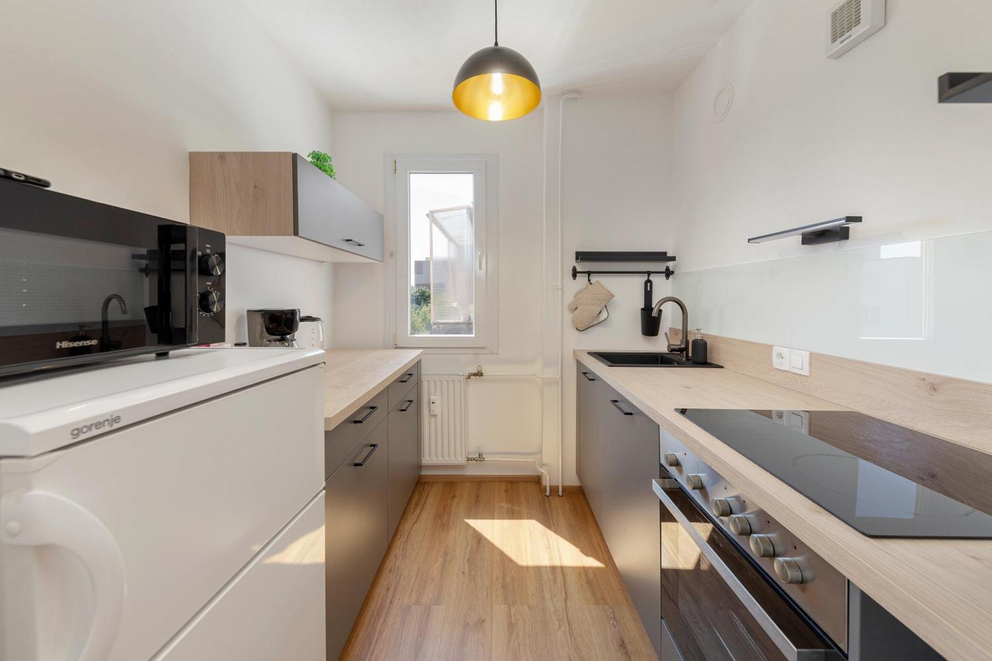Cosy And Bright Apartment リュブリャナ エクステリア 写真